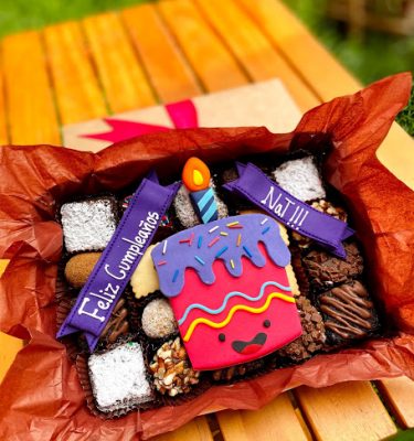 FELIZ CUMPLEAÑOS CARA TORTA FELIZ